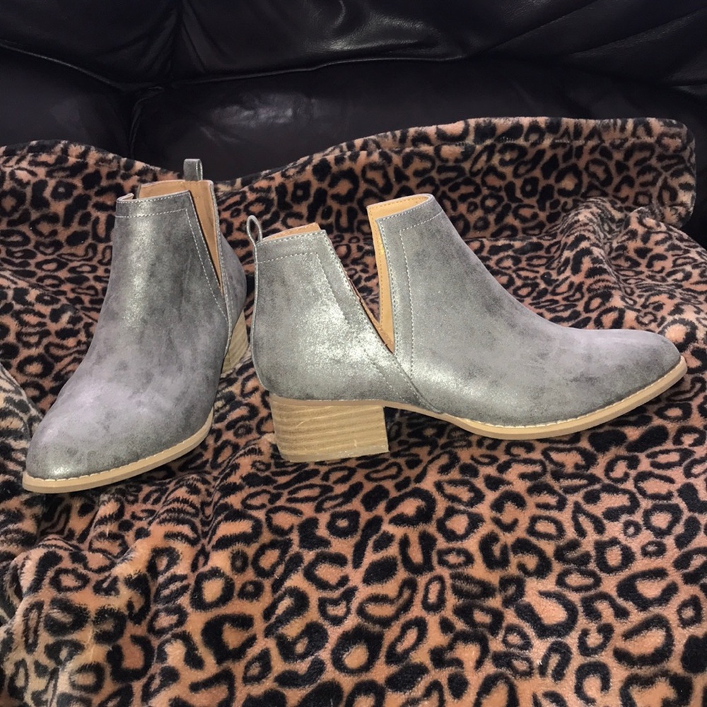 Ankle boots